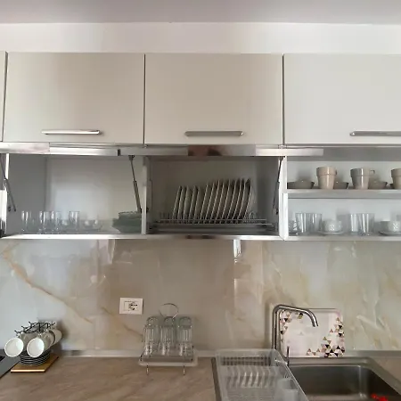 Kenza Apartment Shengjin