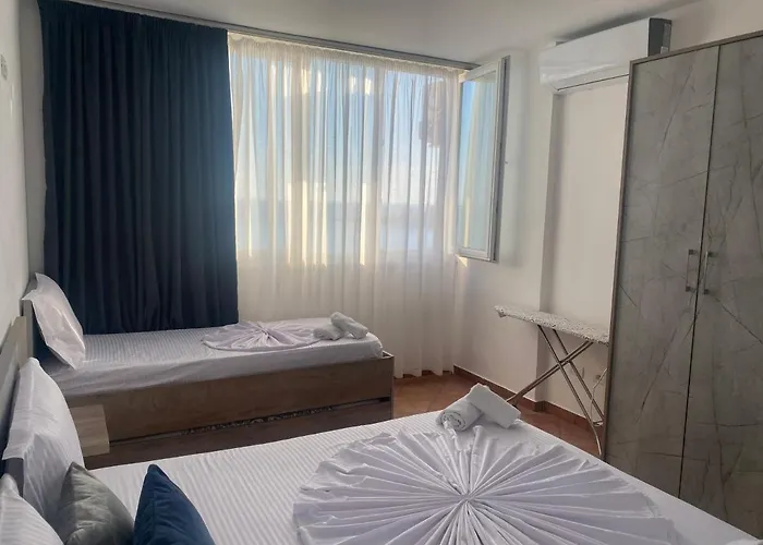 Kenza Daire Shëngjin